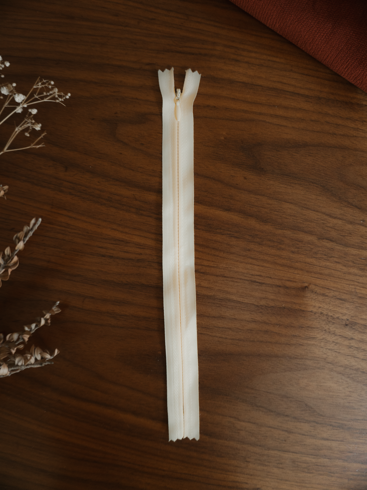 Fermeture à glissière invisible non séparable 25 cm